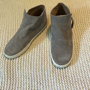 Crown Vintage Gray Sneakers Women's Size 7.5